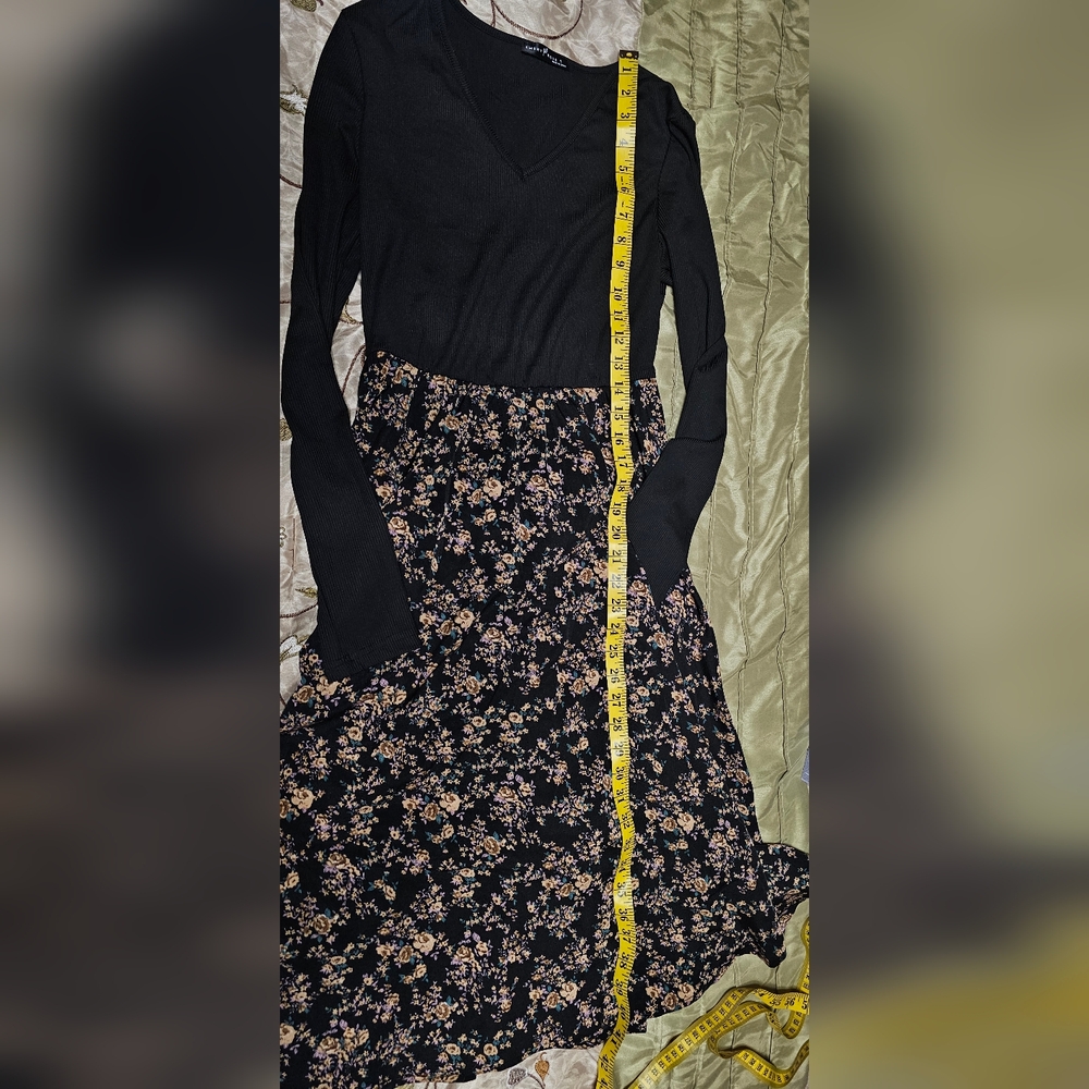 Emery Rose Womens Long Sleeve Dress Size Small Floral Knee Length Modest Spring - Picture 6 of 7